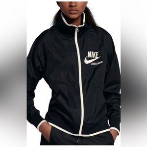 Nike Sportswear Archive Jacket in Medium